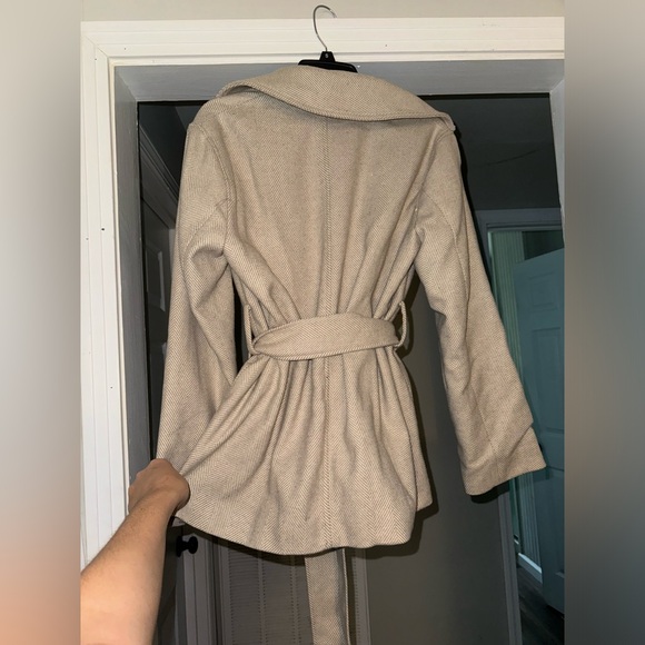 Jacket - Picture 2 of 3